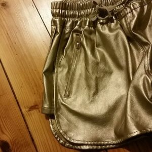 Julie Shorts - Slamming Hott Shorts Julie Shorts - Slamming Hott Shorts
